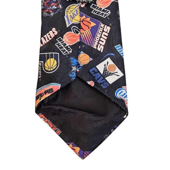 Vtg NBA Logos Mens Tie Necktie Surrey Wallywear Tie Basketball Teams 90s 1994 - Picture 8 of 8